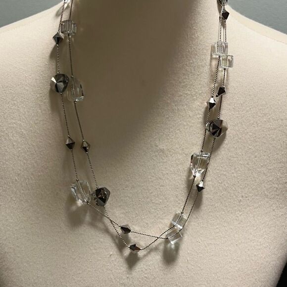 Premier Designs Elegant  “Ice Crystals Silver and Clear Beaded Necklace #PDNK1 - Picture 7 of 12